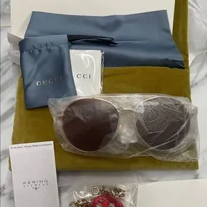 GUCCI DESIGNED SUNGLASSES WITH CHAIN-LINK ARMS WITH DETACHABLE RED GG LOGO’s Gucci | Accessories | Gucci Designed Sunglasses With  main image 4